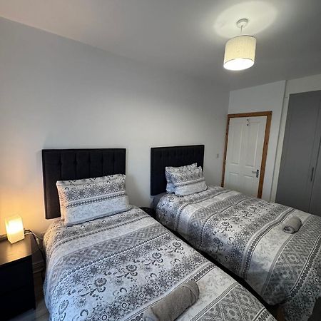 Modern Apartment Good Distance From Dublin City And Airport 4People Dış mekan fotoğraf