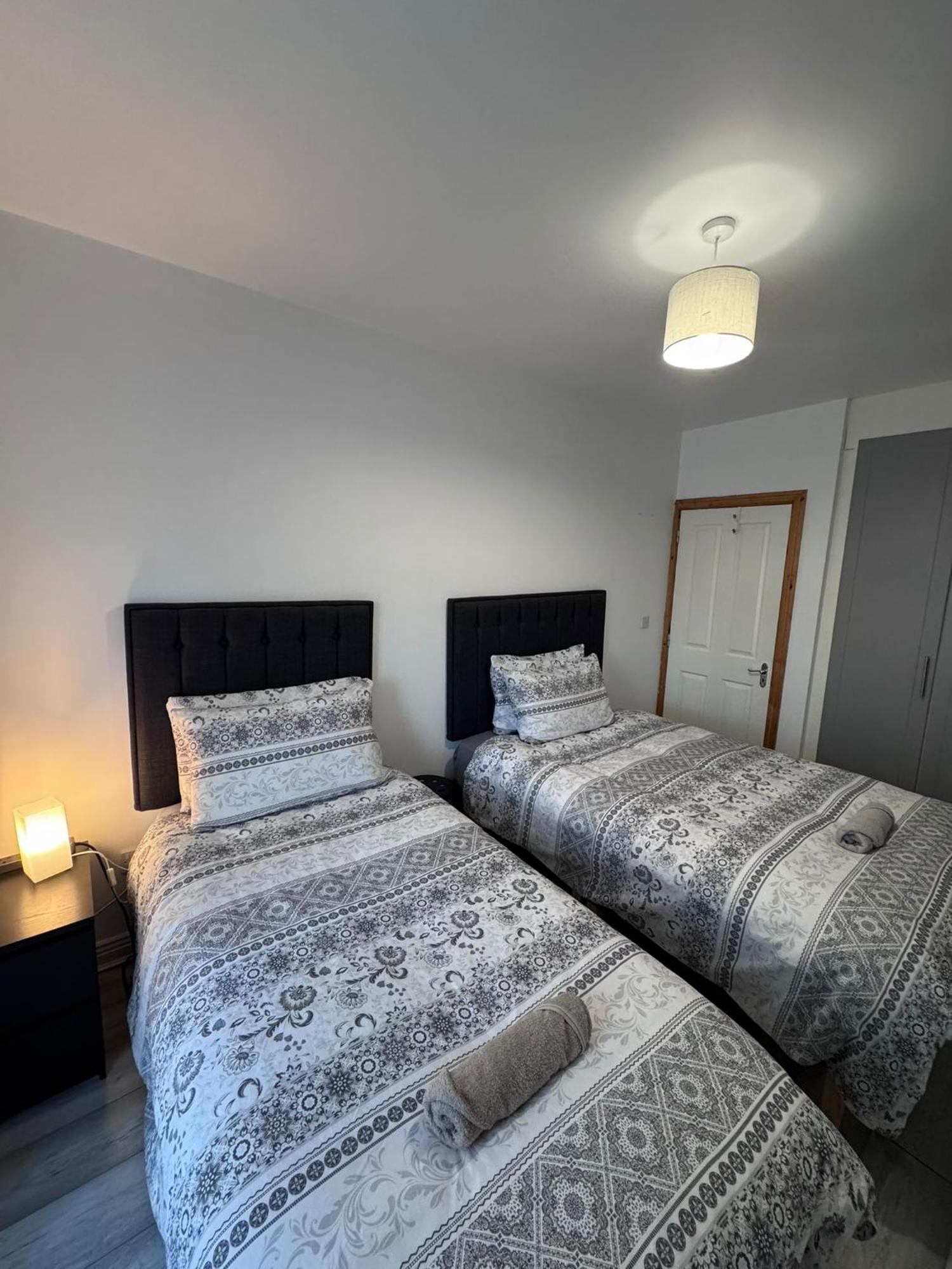 Modern Apartment Good Distance From Dublin City And Airport 4People Dış mekan fotoğraf